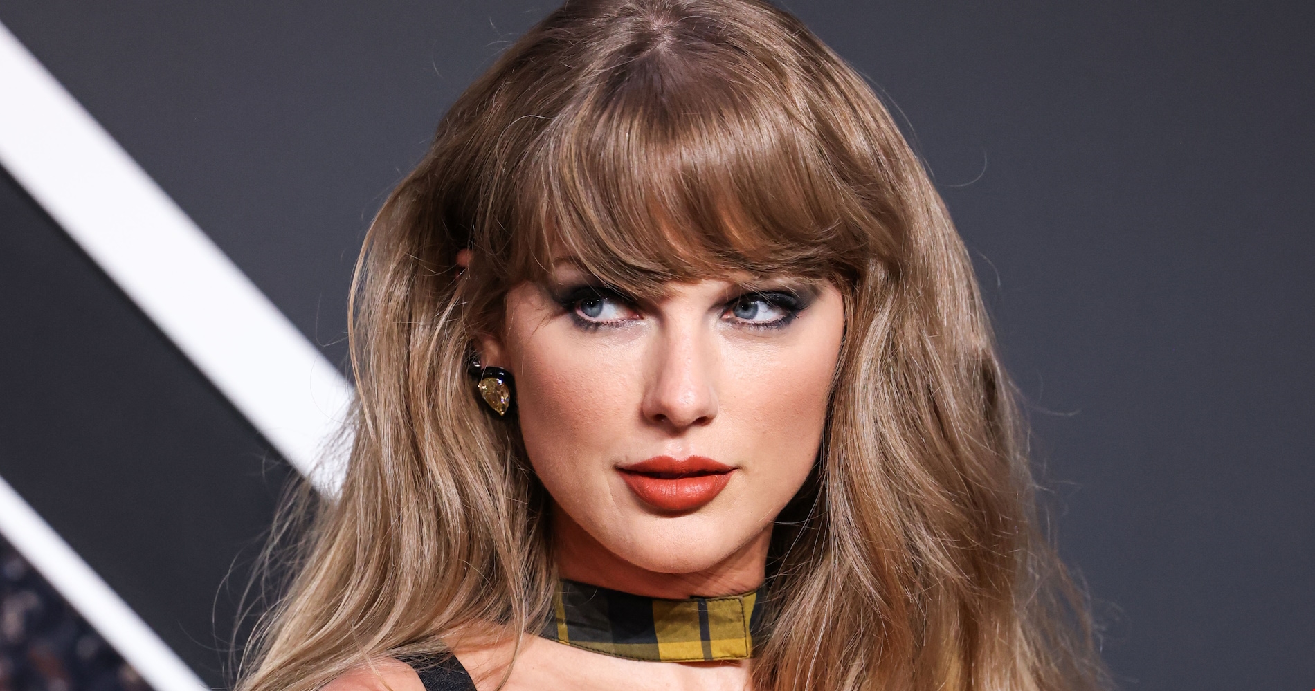 Taylor Swift | Όλες οι αναφορές της στον Travis Kelce στο άλμπουμ Life of a Showgirl - εικόνα 2