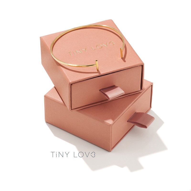 TiNY LOVE