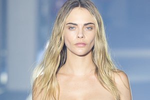 Τα braids της ελευθερίας | Η Michelle Obama μετατρέπει το χτένισμά της σε πολιτική δήλωση - εικόνα 1