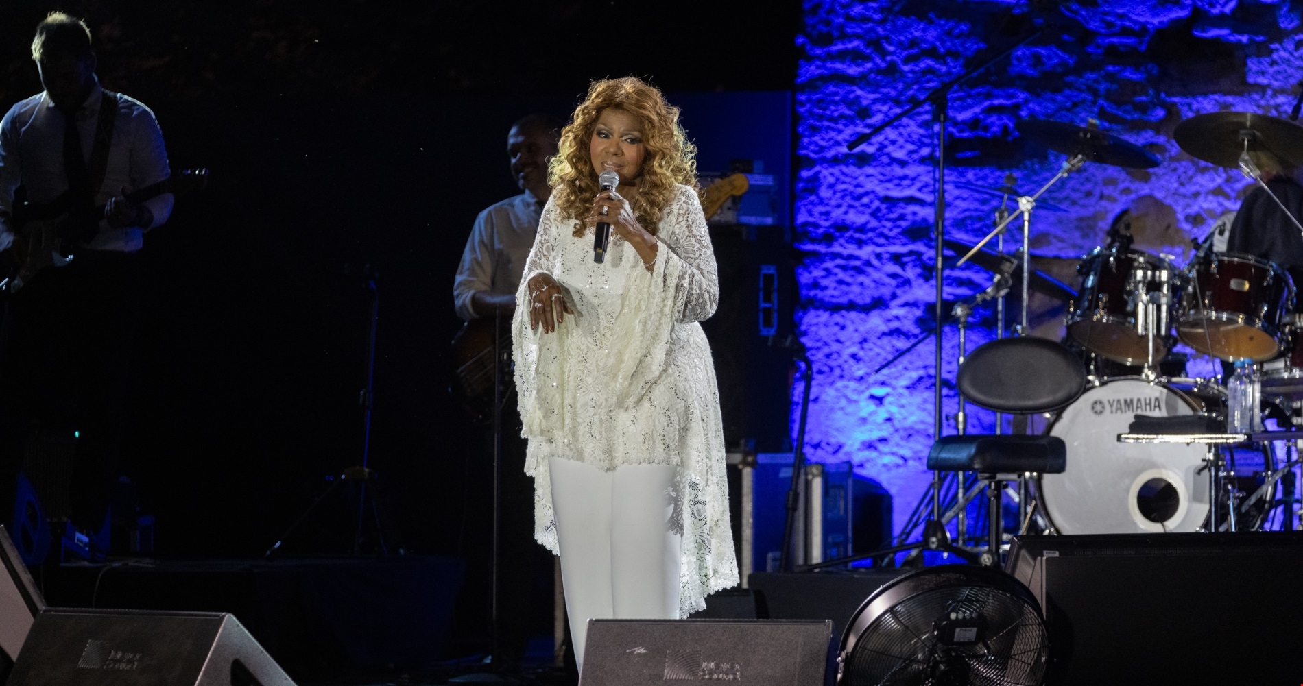 Η ιέρεια της παγκόσμιας σκηνής Grace Jones μάγεψε το κοινό στον Λόφο της Σάνης - εικόνα 2