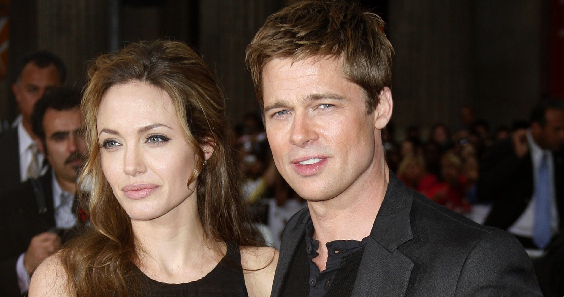 Angelina Jolie | Η απουσία από τον γάμο του αδερφού της έκανε αίσθηση - εικόνα 1