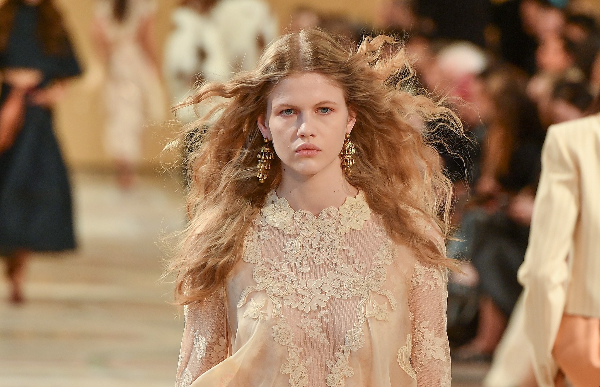 Πότε λήγει ένα άρωμα; Οι ενδείξεις που πρέπει να σε κάνουν να το αποχωριστείς