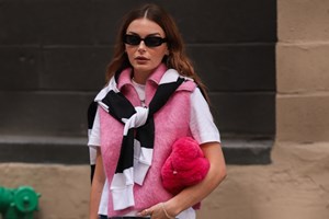 Αυτή η καμπαρντίνα από τη Mango είναι το μόνο πανωφόρι που χρειάζεσαι για την άνοιξη - εικόνα 2