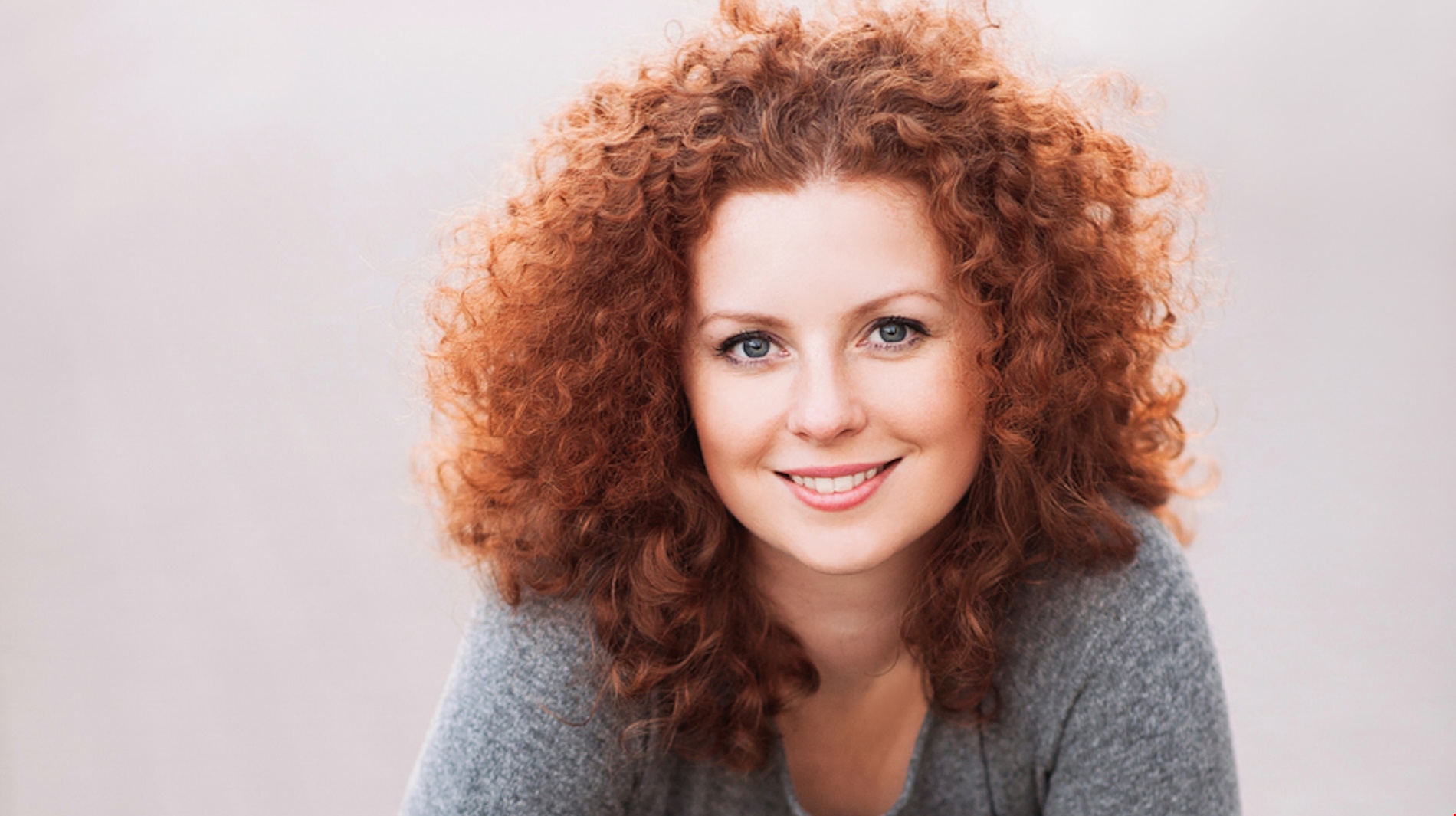 Η άσκηση στο σπίτι που μπορούν να κάνουν οι γυναίκες άνω των 50 για επίπεδη κοιλιά - εικόνα 1