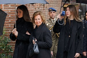 Βασίλισσα Σοφία | Το ελληνικό στοιχείο που επέλεξε στην πρώτη έξοδο μετά την κηδεία της Ειρήνης στην Αθήνα - εικόνα 2