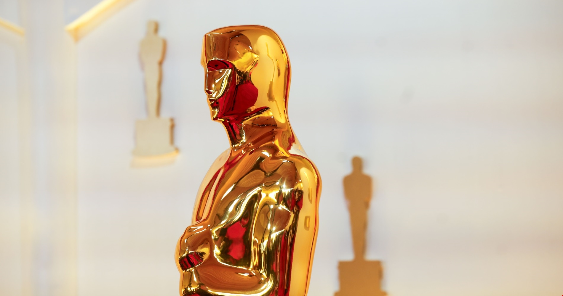 Angelina Jolie | Γιατί μπορεί να φταίει ο Brad Pitt που δεν είναι υποψήφια για Όσκαρ; - εικόνα 1