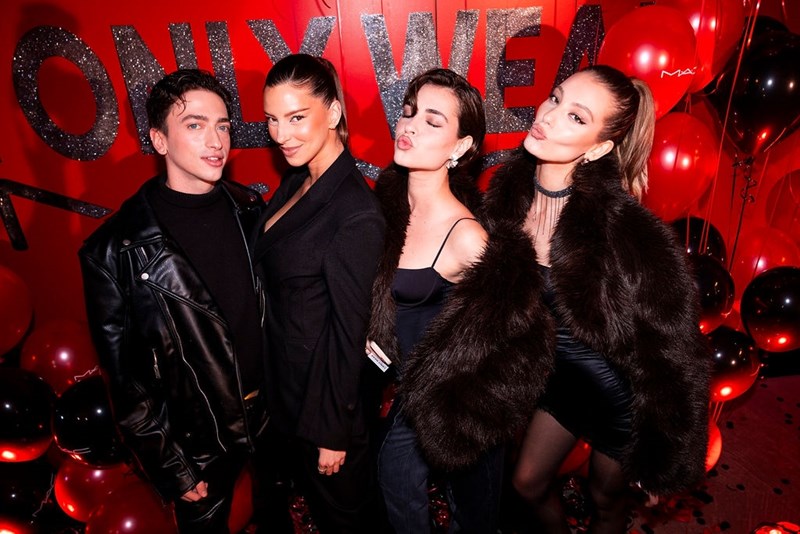 MAC - MAKE UP YOUR MOOD (37).jpg