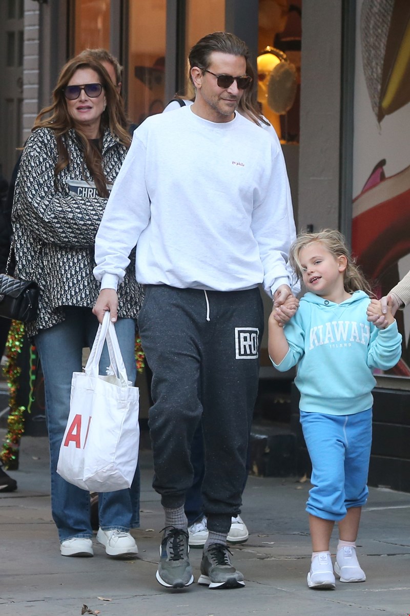 Bradley Cooper, Brooke Shields, παιδιά