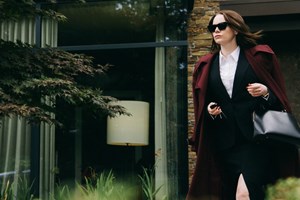 Γιώργος Λάνθιμος & Emma Stone | Επιστρέφουν στο Φεστιβάλ Βενετίας δύο χρόνια μετά τον θρίαμβο του Poor Things - εικόνα 3