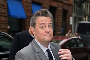 Matthew Perry | Γιατί μας άγγιξε τόσο πολύ ο θάνατός του - εικόνα 1