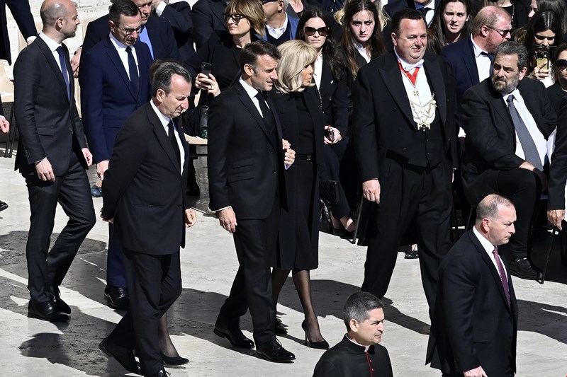 Emmanuel Macron Brigitte Macron
