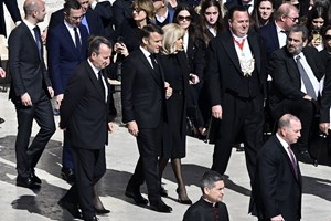 Brigitte Macron | Αυτή είναι η καθημερινή δραστηριότητα που την κρατά σε φόρμα - εικόνα 3