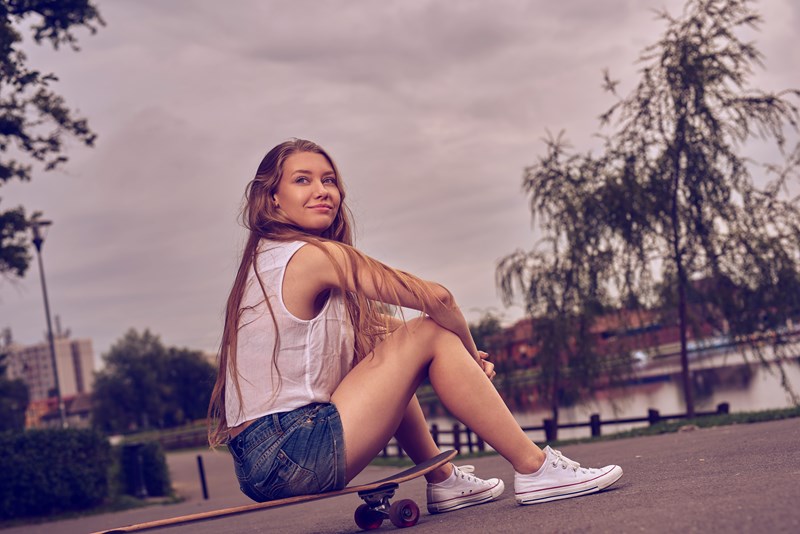 λευκά sneakers