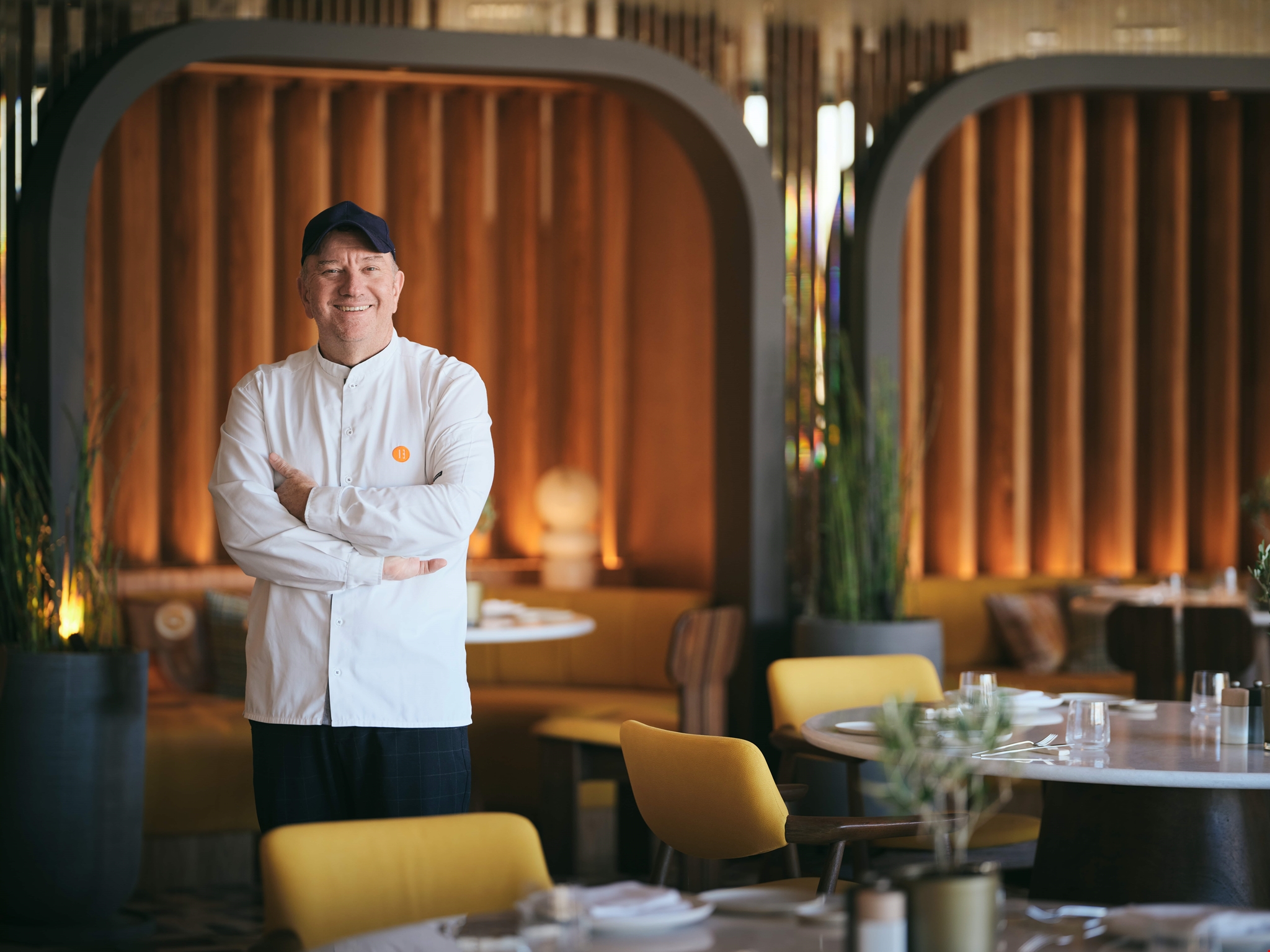 Στο ORA εντός του One&Only Aesthesis για ένα ξεχωριστό 4-Hands Dinner με τον Έκτορα Μποτρίνι και τον Tom Aikens