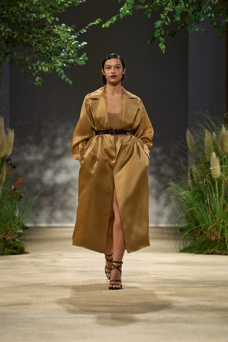 Max Mara S24