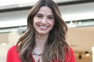 Η Ζενεβιέβ Μαζαρί υιοθέτησε τη μεγαλύτερη τάση στα φορέματα για το φθινόπωρο - εικόνα 5
