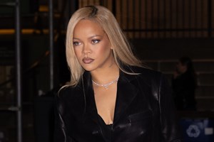 Η Rihanna σε πέθνος | Η ξαφνική απώλεια του πατέρα της με τον οποίο είχε μια δύσκολη σχέση - εικόνα 1