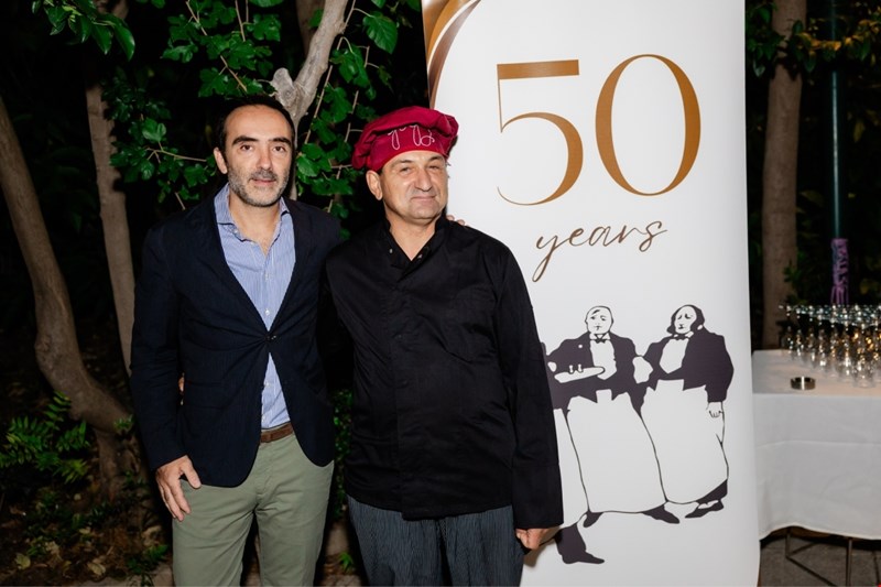 Γιώργος Πολυμέρης (ιδιοκτήτης εστιατορίου Spiros & Vasilis) με τον Chef Δημήτρη Φύτρο