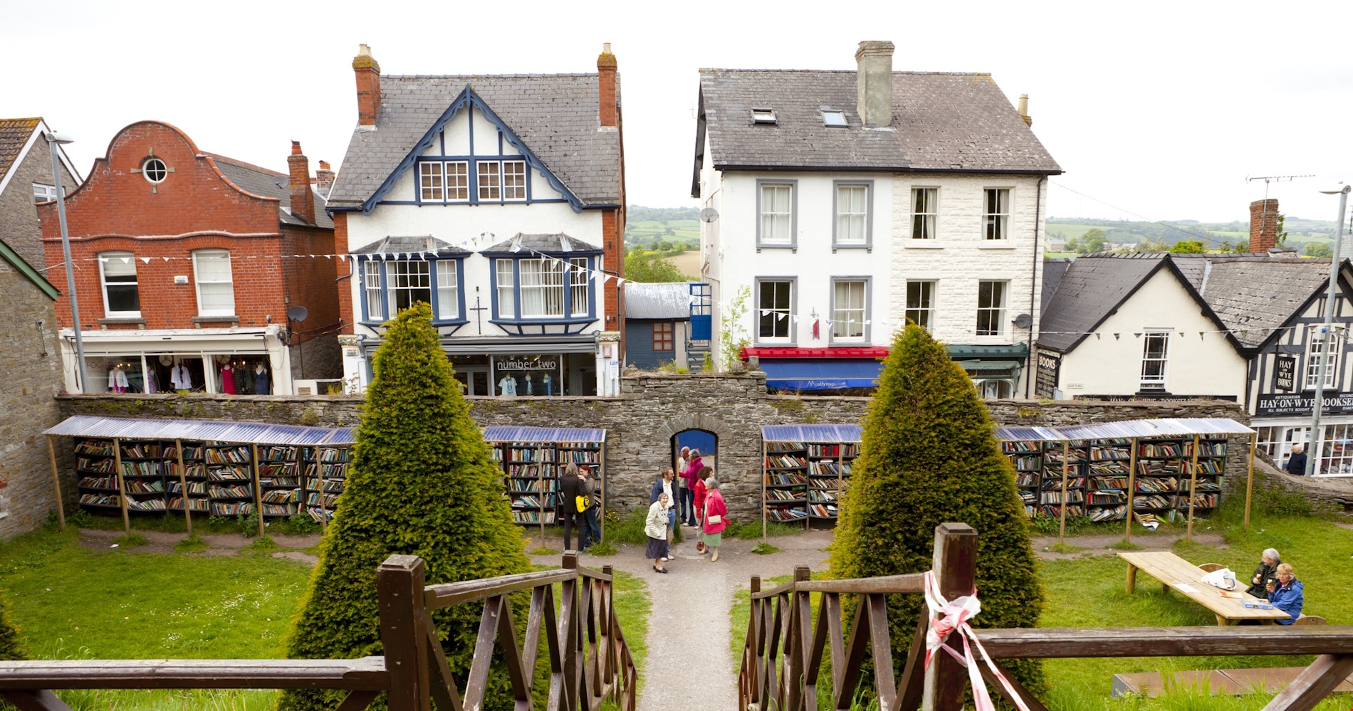 Το πιο όμορφο βιβλιοπωλείο στον κόσμο είναι στην Ιταλία και έγινε διάσημο από το TikTok - εικόνα 5