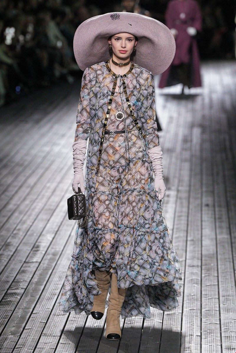 Chanel F24