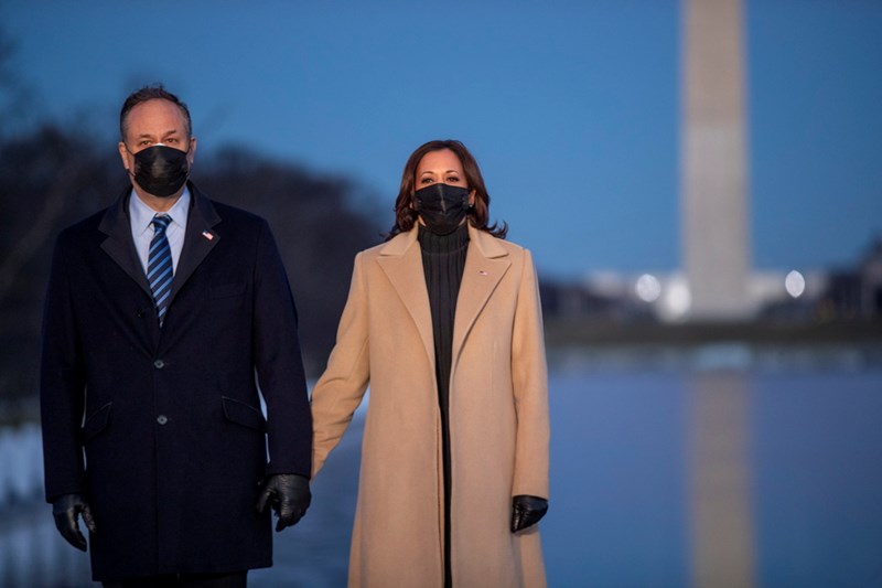 Joe Biden Kamala Harris covid memorial