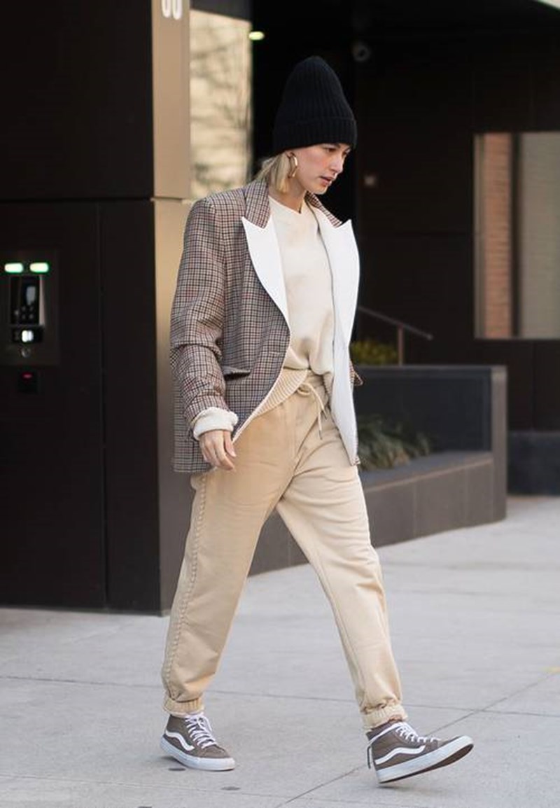 Hailey Bieber