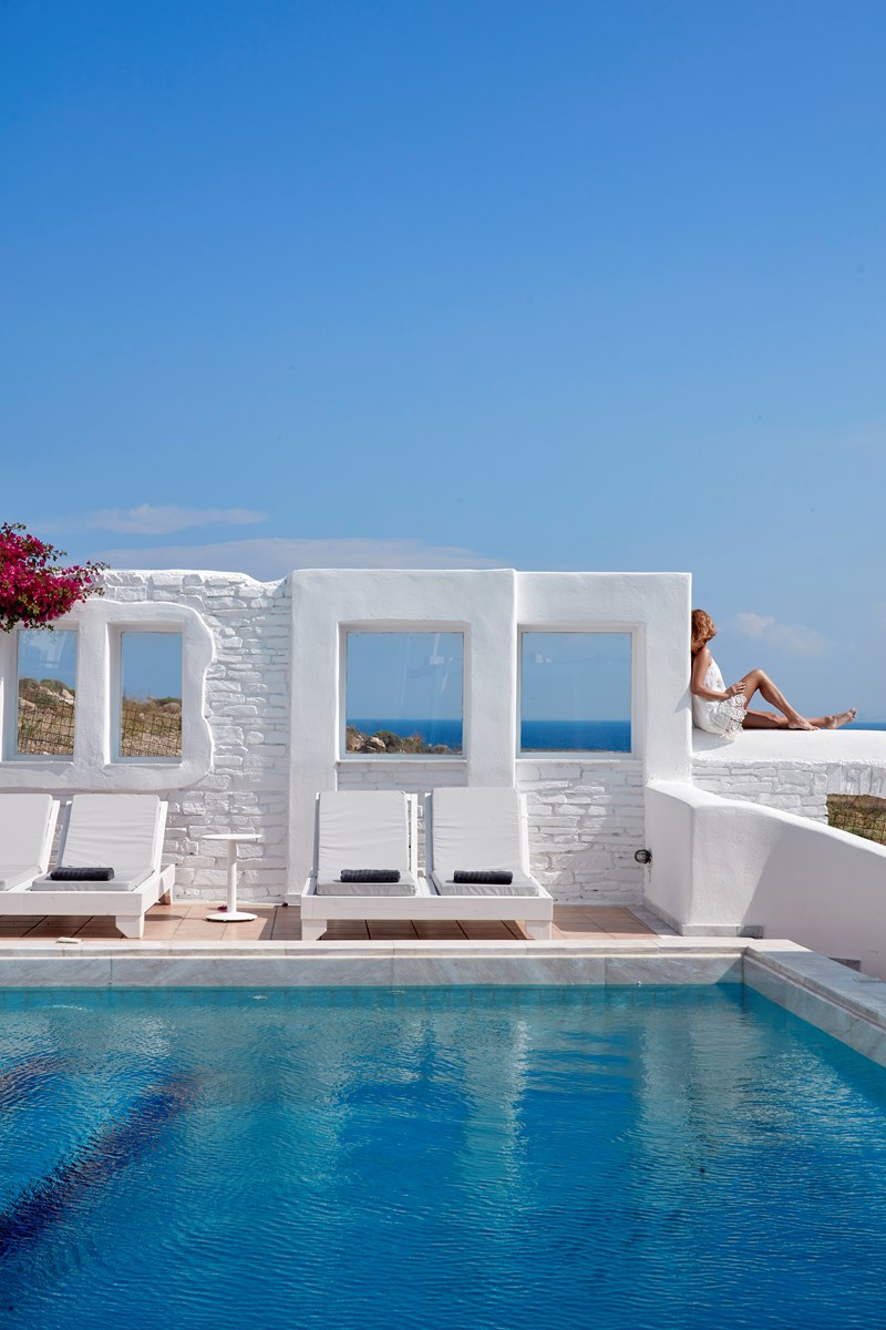 MR&MRS WHITE PAROS
