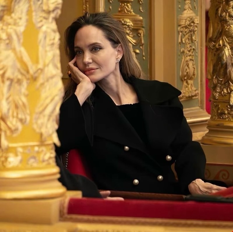 Angelina Jolie