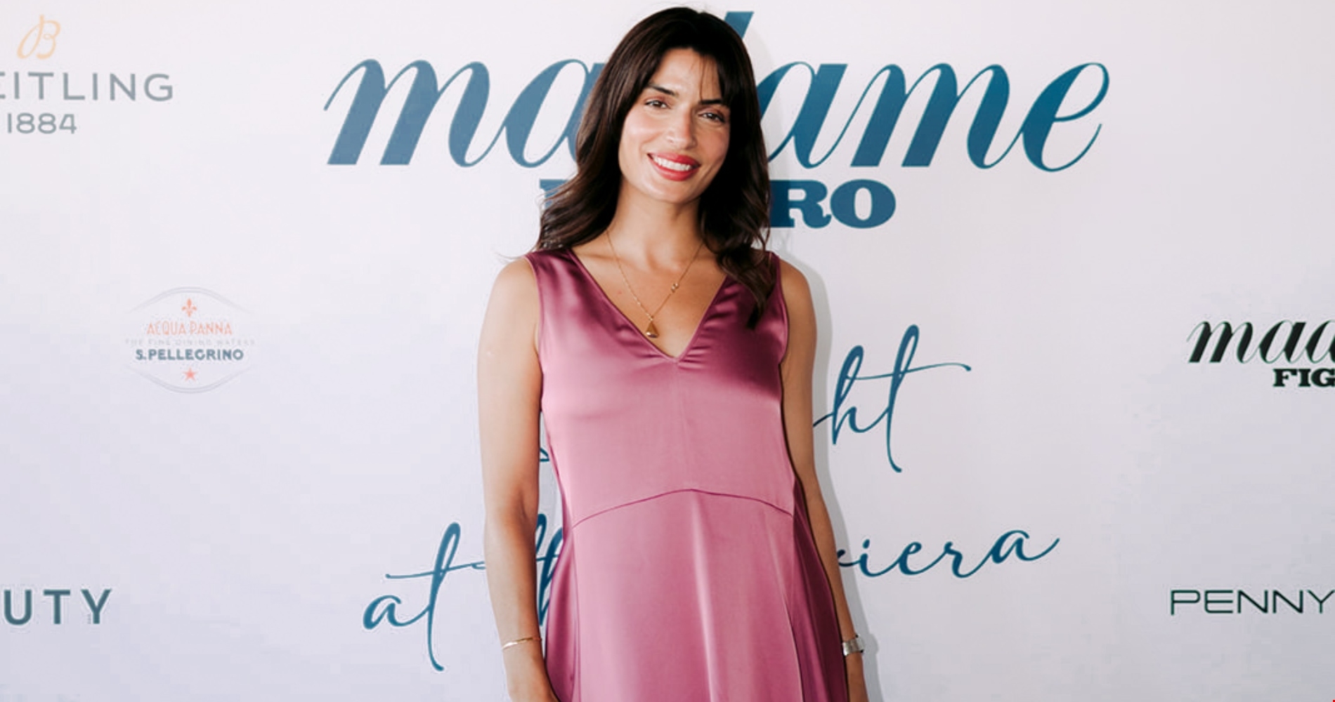 Τόνια Σωτηροπούλου | Βραδινή έξοδος στην Αθήνα για να απολαύσει τον σύζυγό της επί σκηνής