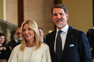 Η Marie Chantal φόρεσε τα ιδανικά παπούτσια για τις πρώτες φθινοπωρινές εμφανίσεις - εικόνα 1