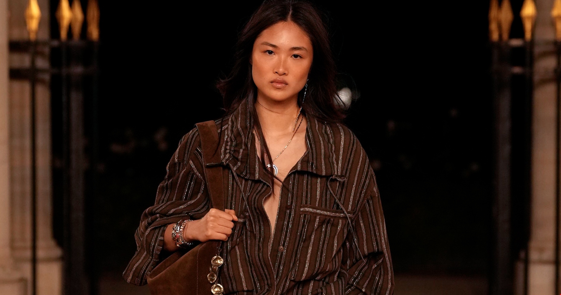 Η Ηλιάνα Παπαγεωργίου με το μπεζ παντελόνι που κάθε γυναίκα χρειάζεται στη συλλογή της - εικόνα 3