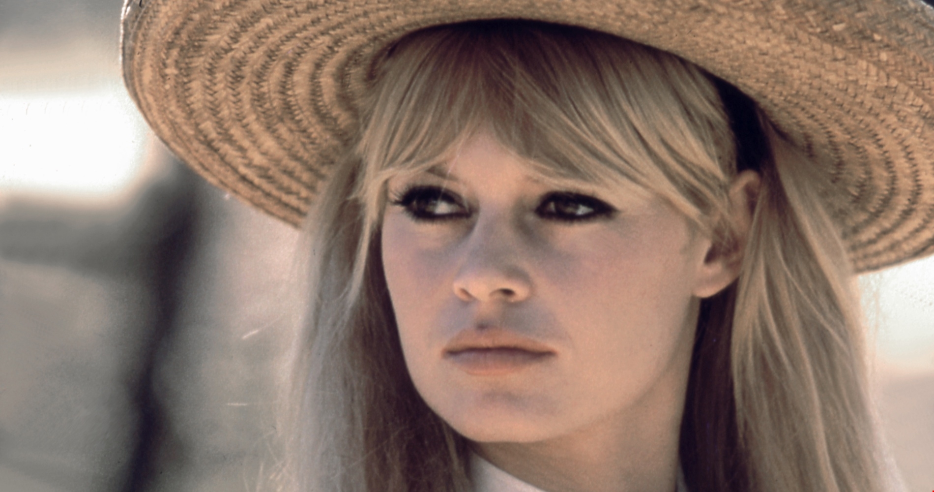 Sillage | Τα "στρατηγικά" σημεία για να φορέσεις σωστά το άρωμά σου στο ρεβεγιόν - εικόνα 1