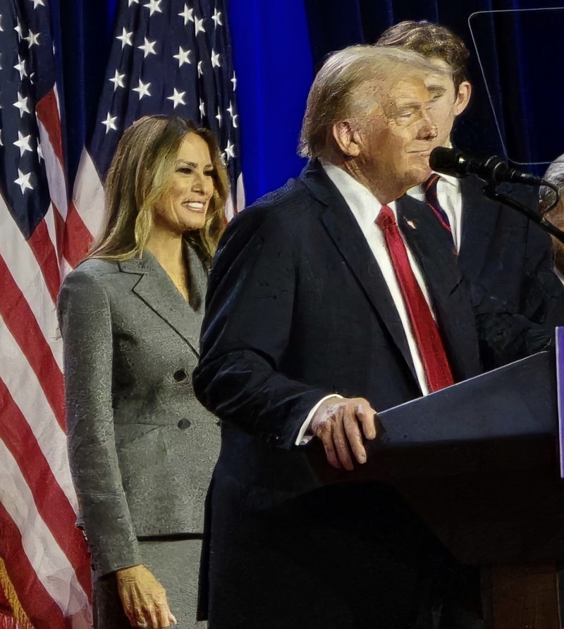 O Donald Trump με τη Melania και τον Barron
