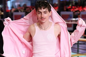 Timothée Chalamet & Kylie Jenner | Το τρυφερό φιλί τους πριν από τα Oscars 2025 - εικόνα 2