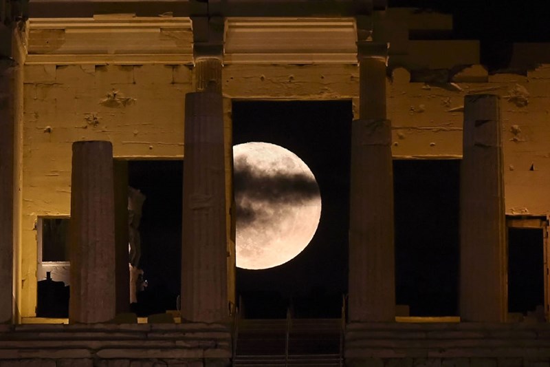 υπερπανσέληνος Αθήνα, Ελλάδα
