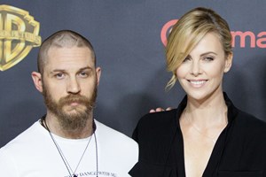 Guy Ritchie | Τρεις κορυφαίοι ηθοποιοί στη νέα του σειρά με τίτλο The Associate - εικόνα 1