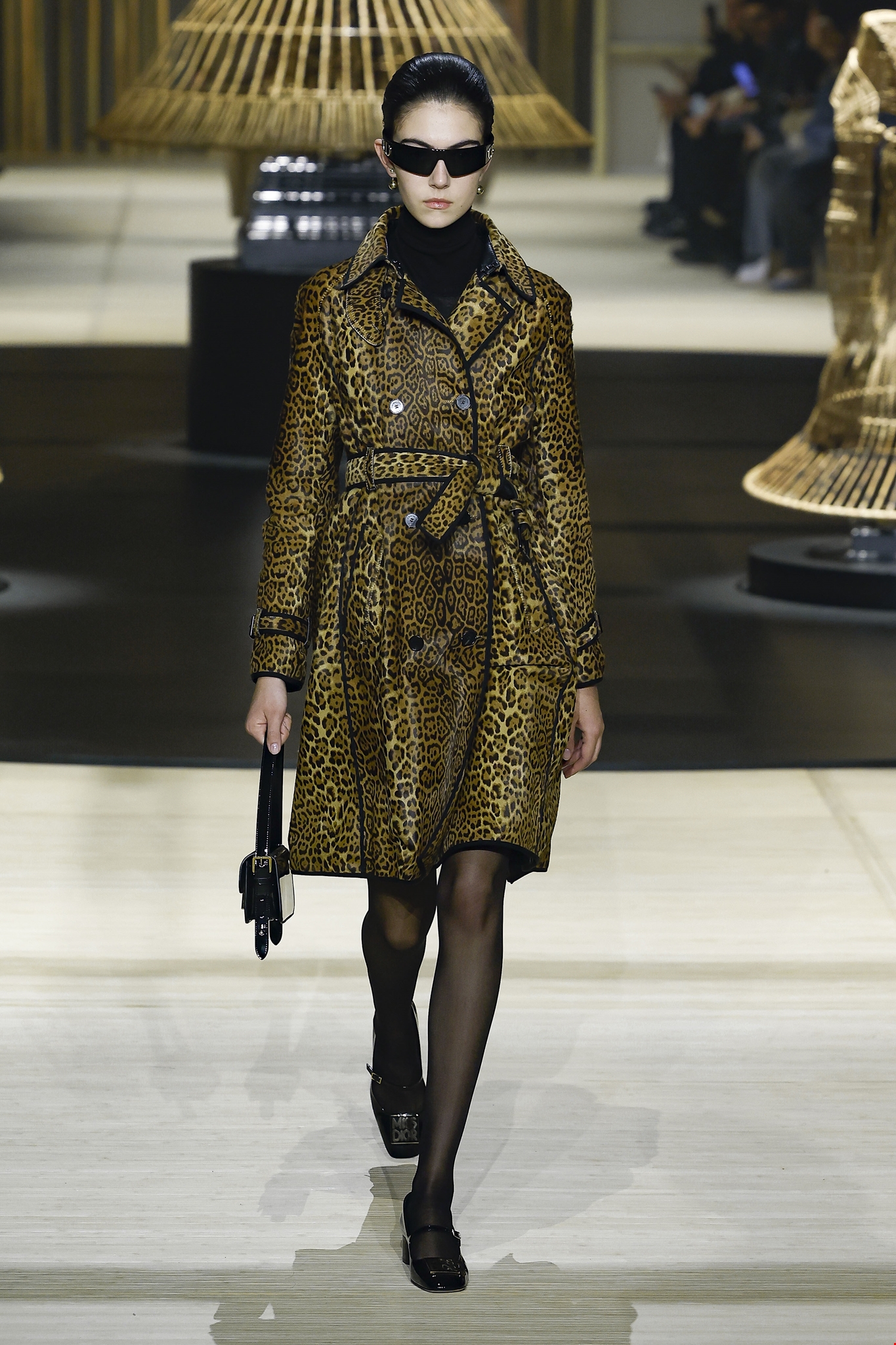 Η Σία Κοσιώνη φόρεσε το all time classic κοστούμι που χρειάζεται κάθε γυναίκα - εικόνα 2