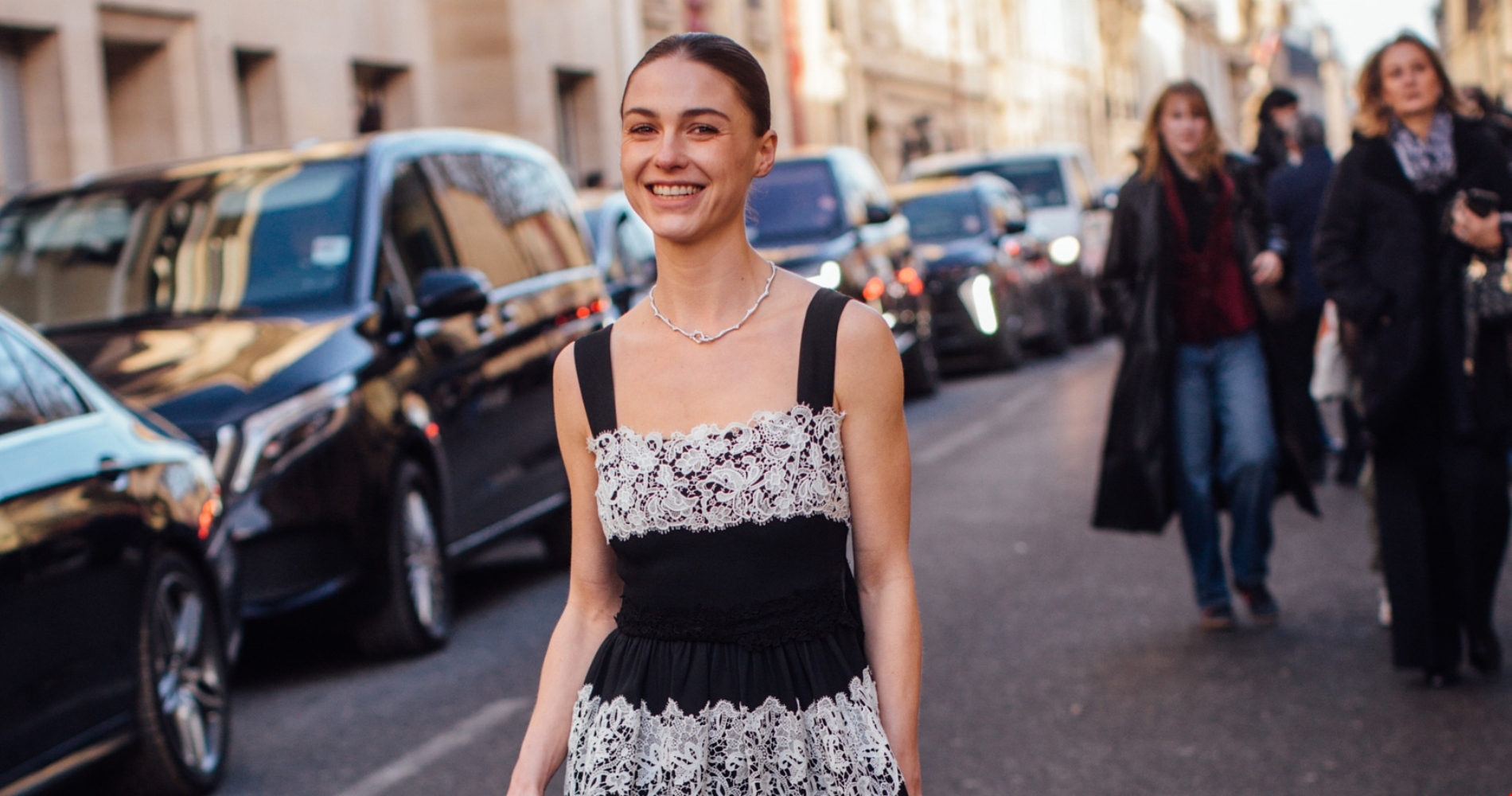 Τα κομψά φορέματα από τη Zara που είναι η απάντηση στην πολλή ζέστη - εικόνα 1