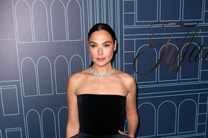 Gal Gadot | Aπέκτησε το αστέρι της στη Λεωφόρο της Δόξας, άλλα οι κόρες της έκλεψαν την παράσταση - εικόνα 3