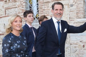 Γάμος Νικόλαου & Χρυσής Βαρδινογιάννη | Οι αφίξεις των καλεσμένων στην Πλάκα - εικόνα 15