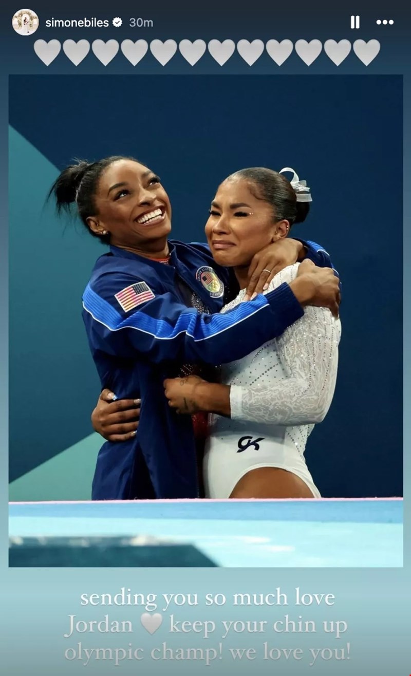 SIMONE BILES