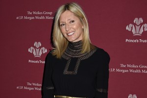 Marie Chantal | Με λευκό σεμιζιέ φόρεμα στο Ηρώδειο - εικόνα 2