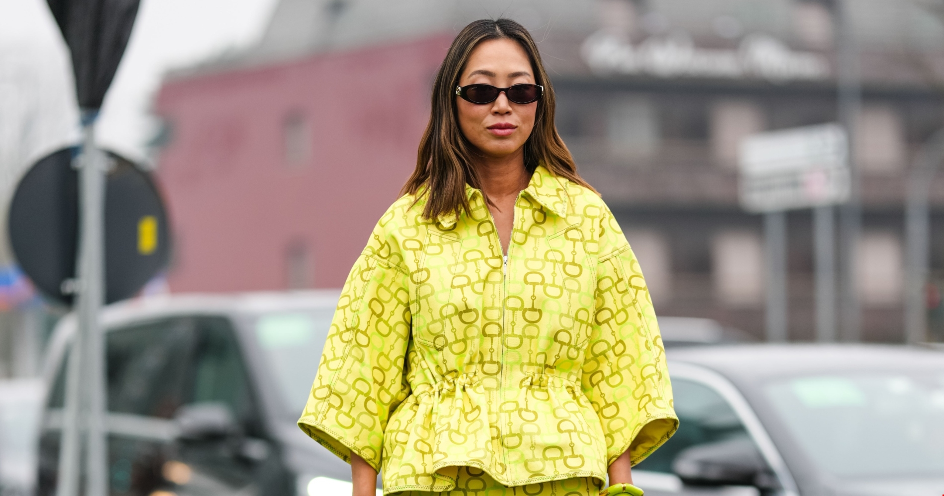 Τι φορούν οι Παριζιάνες την άνοιξη; | Στιλιστική έμπνευση από το street style της εβδομάδας μοδας - εικόνα 34