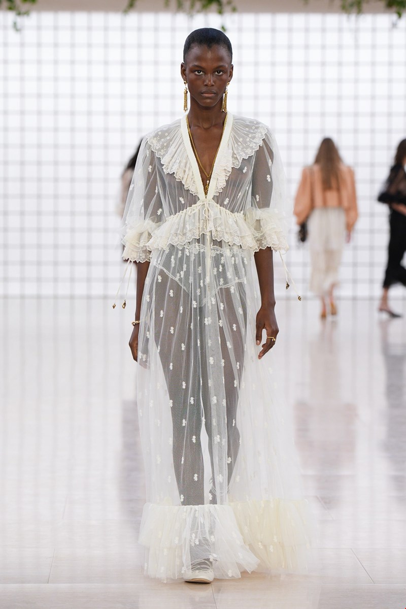 Chloe SS25