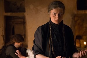 Η Καρυοφυλλιά Καραμπέτη με tone on tone καφέ σύνολο στο Ηρώδειο - εικόνα 2