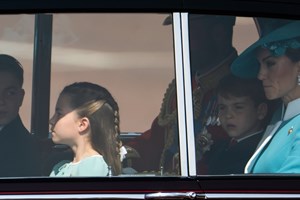 Τrooping the Colour 2025 | O πρίγκιπας Louis έκλεψε ξανά την παράσταση από τους Windsors - εικόνα 2