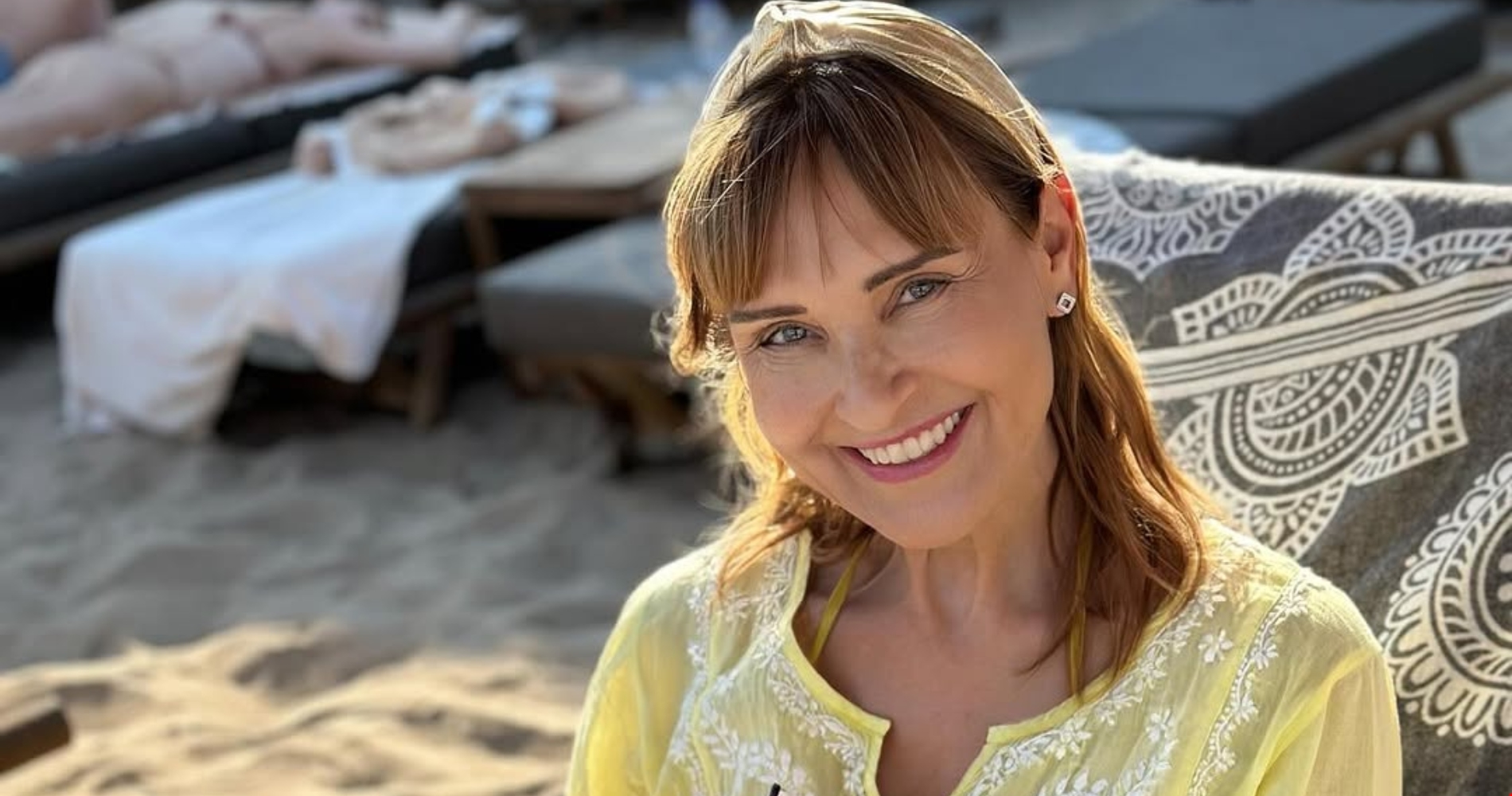 Όλγα Κεφαλογιάννη | Με wet look σε επίσκεψη στην Τήνο - εικόνα 2