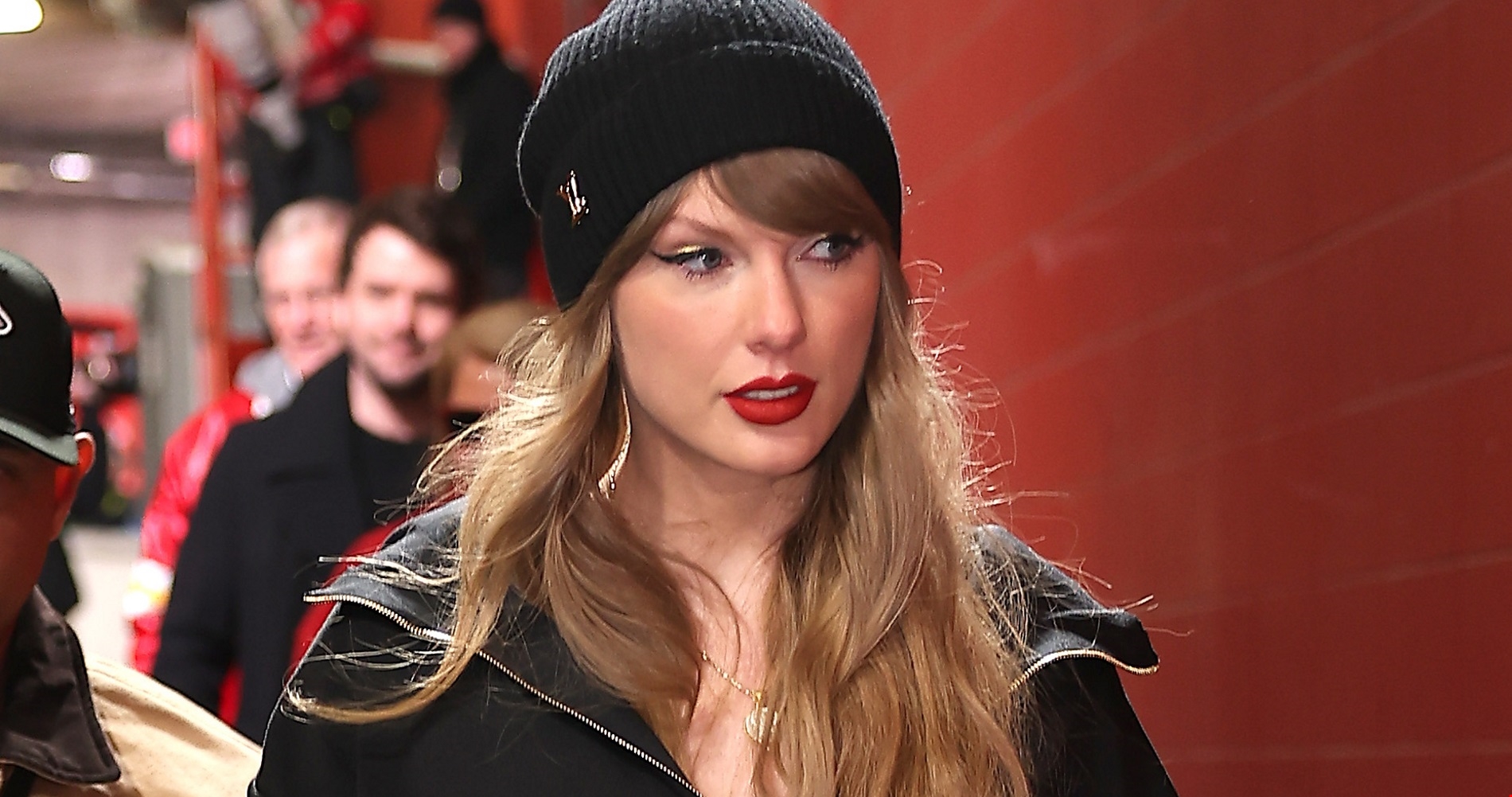 O Travis Kelce είναι πληγωμένος από την αντιμετώπιση της Taylor Swift στο Super Bowl - εικόνα 1