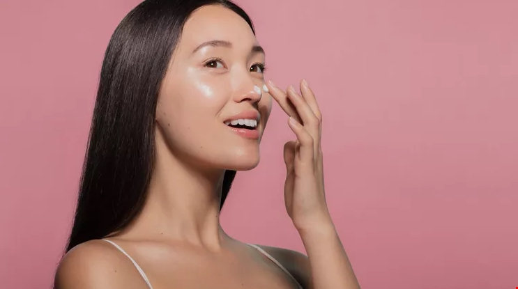 Η εύκολη ρουτίνα για μύτη χωρίς έντονους πόρους σε μία μόλις εβδομάδα