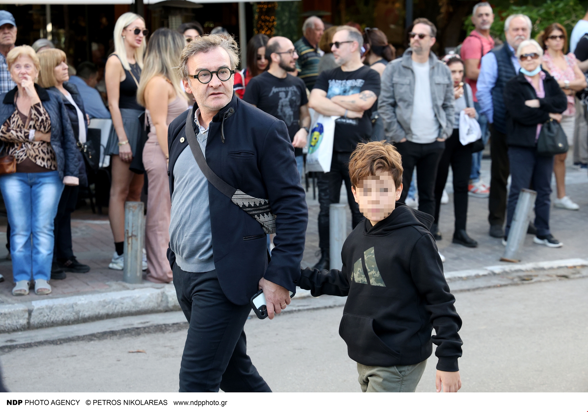 Ο Νίκος Ορφανός με τον γιο του